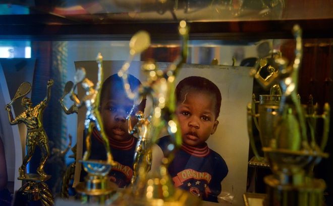 表现出了非 表现出了非