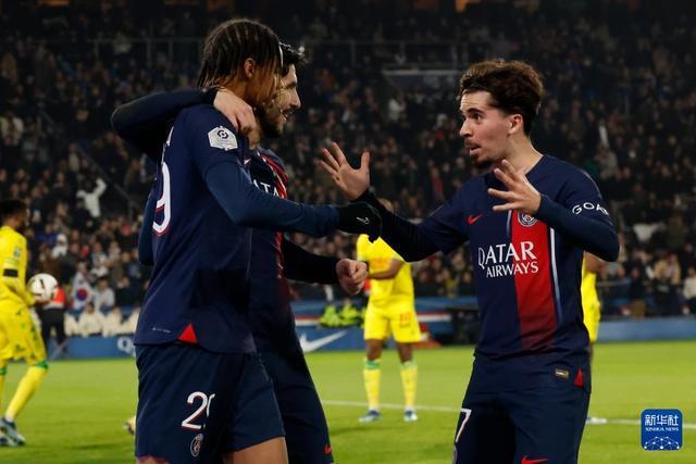 小龙与先锋 小龙与先锋